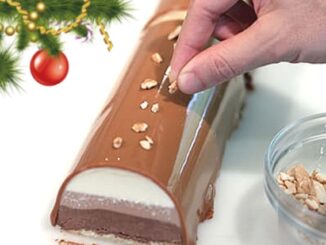 Праздник на каждый день: муссовый торт - полено “Три шоколада”