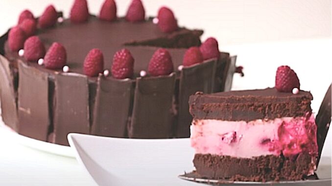 Рецепт ягодного муссового торта