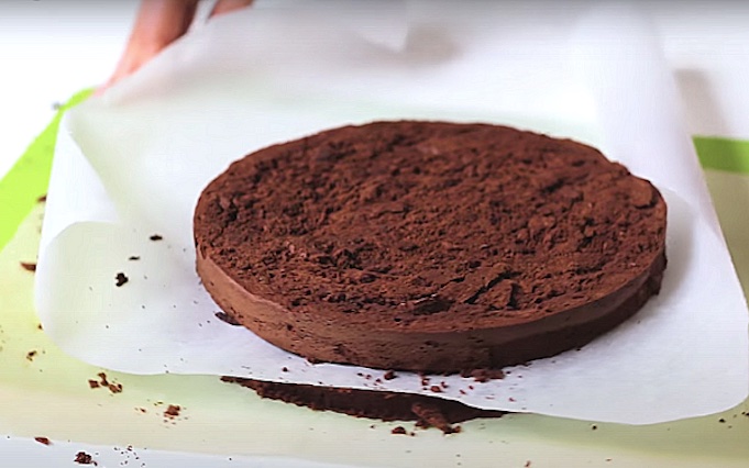 Как сделать шоколадные коржи без муки
