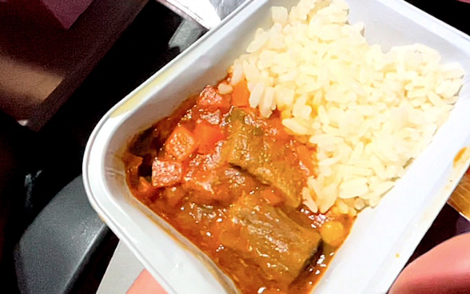Вы когда-нибудь ели мясо в самолете? Тогда вы точно помните вкус этого блюда.