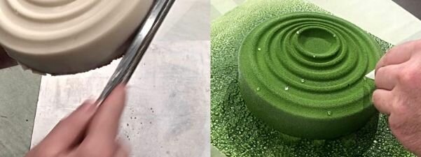 покройте поверхность торта аэрозольным красителем с эффектом зеленого бархата.