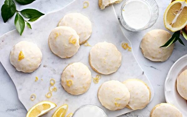 Как испечь творожное печенье в лимонной глазури 